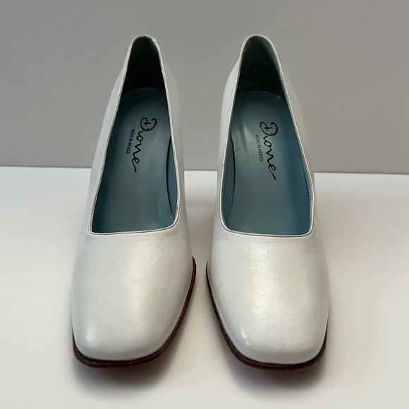 Vintage Dione White Leather Squared Toe Heels - Picture 1 of 7